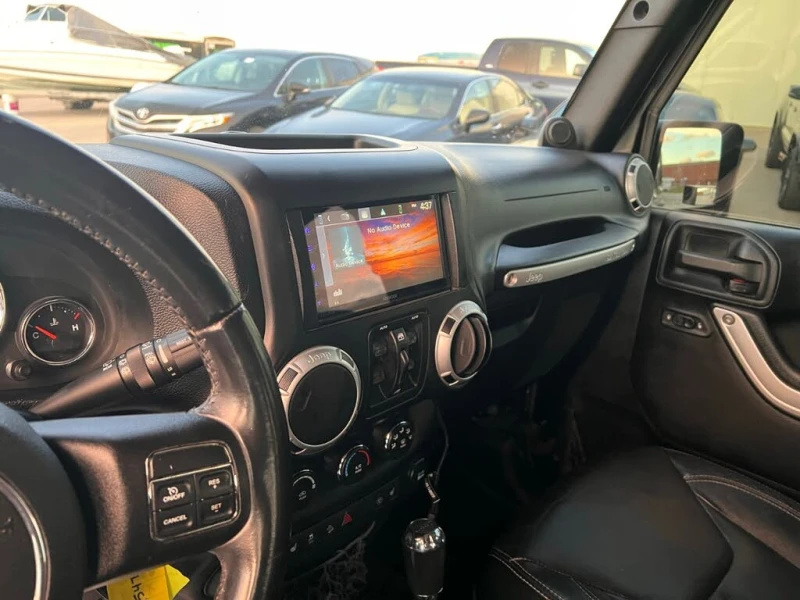 Jeep Wrangler Unlimited Sahara 4WD, снимка 9 - Автомобили и джипове - 52708293