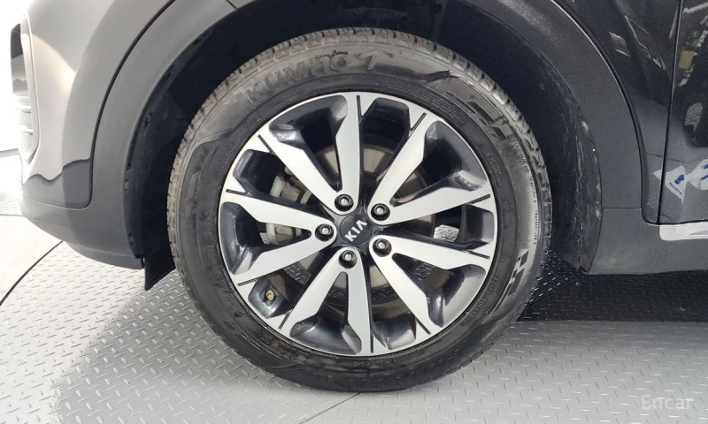 Kia Sportage, снимка 5 - Автомобили и джипове - 53036969