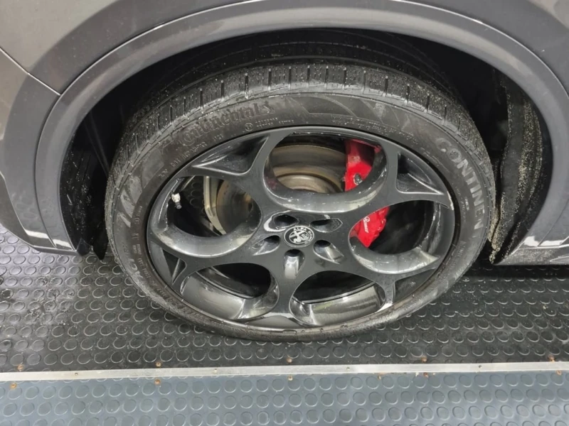 Alfa Romeo Stelvio VELOCE  CARFAX, снимка 17 - Автомобили и джипове - 53245878