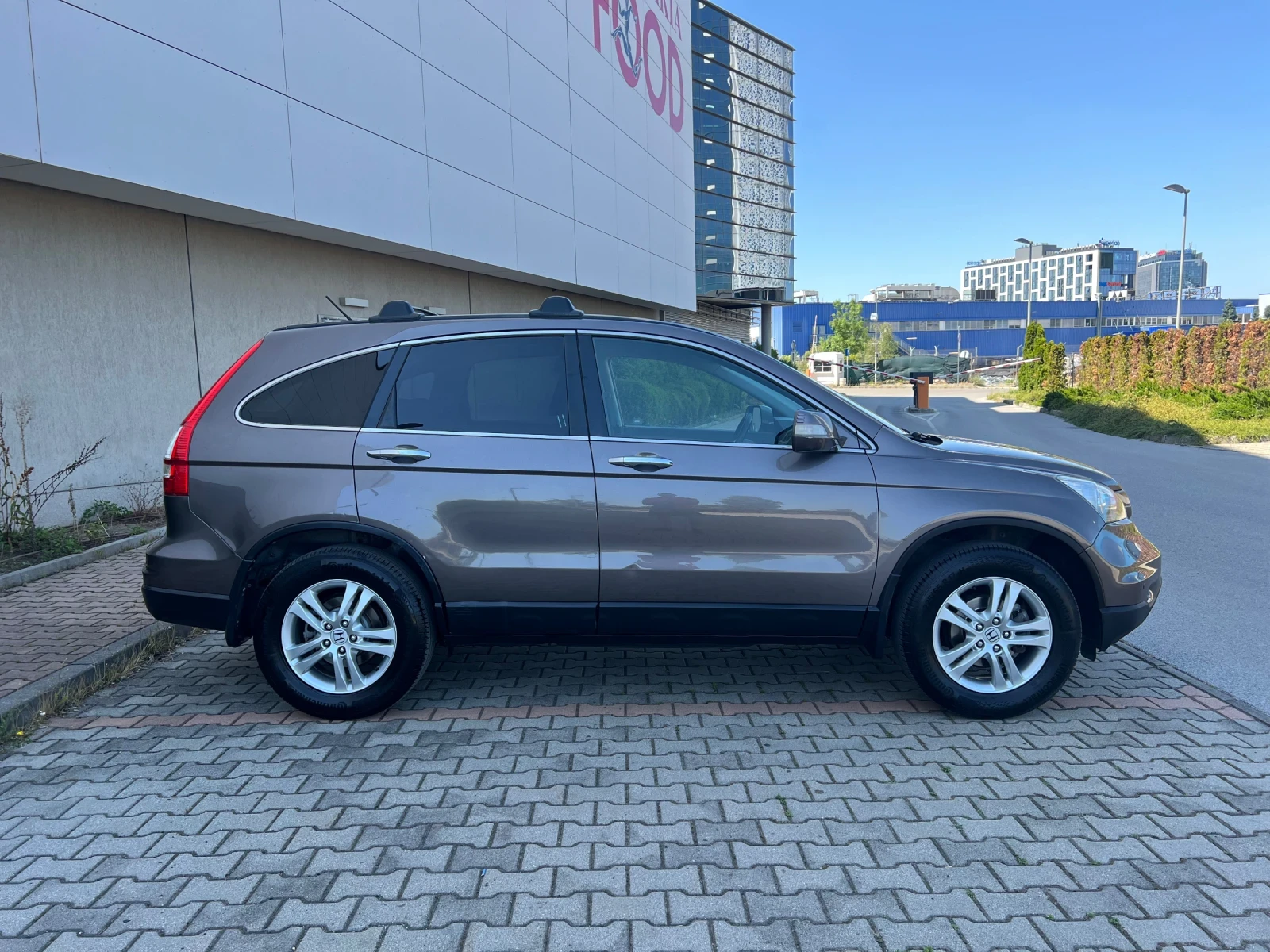 Honda Cr-v 2.0-Бензин-лизинг през Уникредит по 380лв - изображение 4