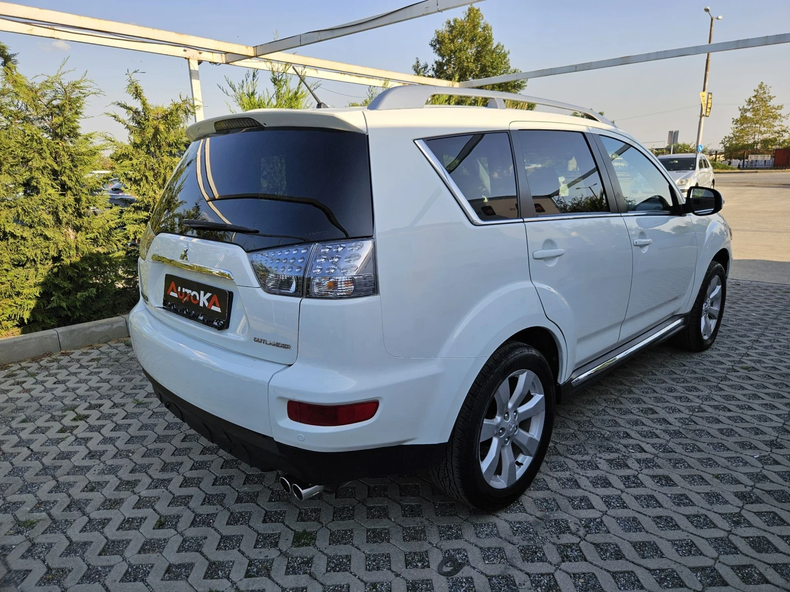 Mitsubishi Outlander 2.2DI-D-156kc= 7МЕСТА= АВТОМАТ= 4WD= FACE= ОБСЛУЖЕ - изображение 3