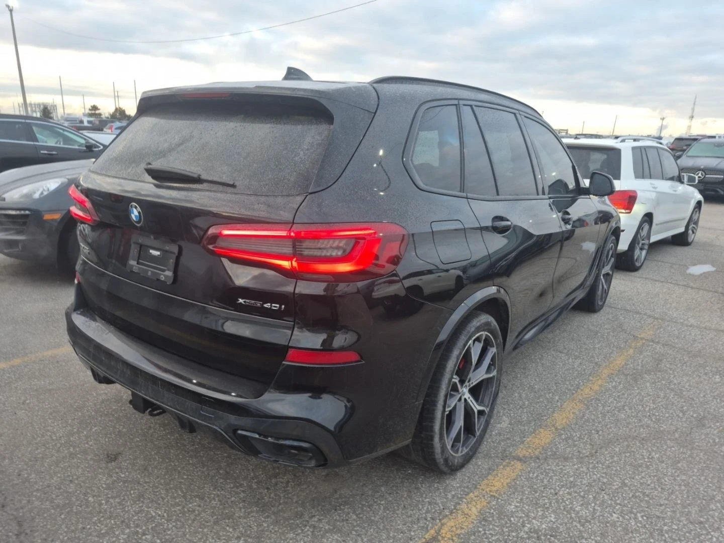 BMW X5 M-pkg* CarPlay* Ambient* Подгрев* Пано, снимка 3 - Автомобили и джипове - 53903913