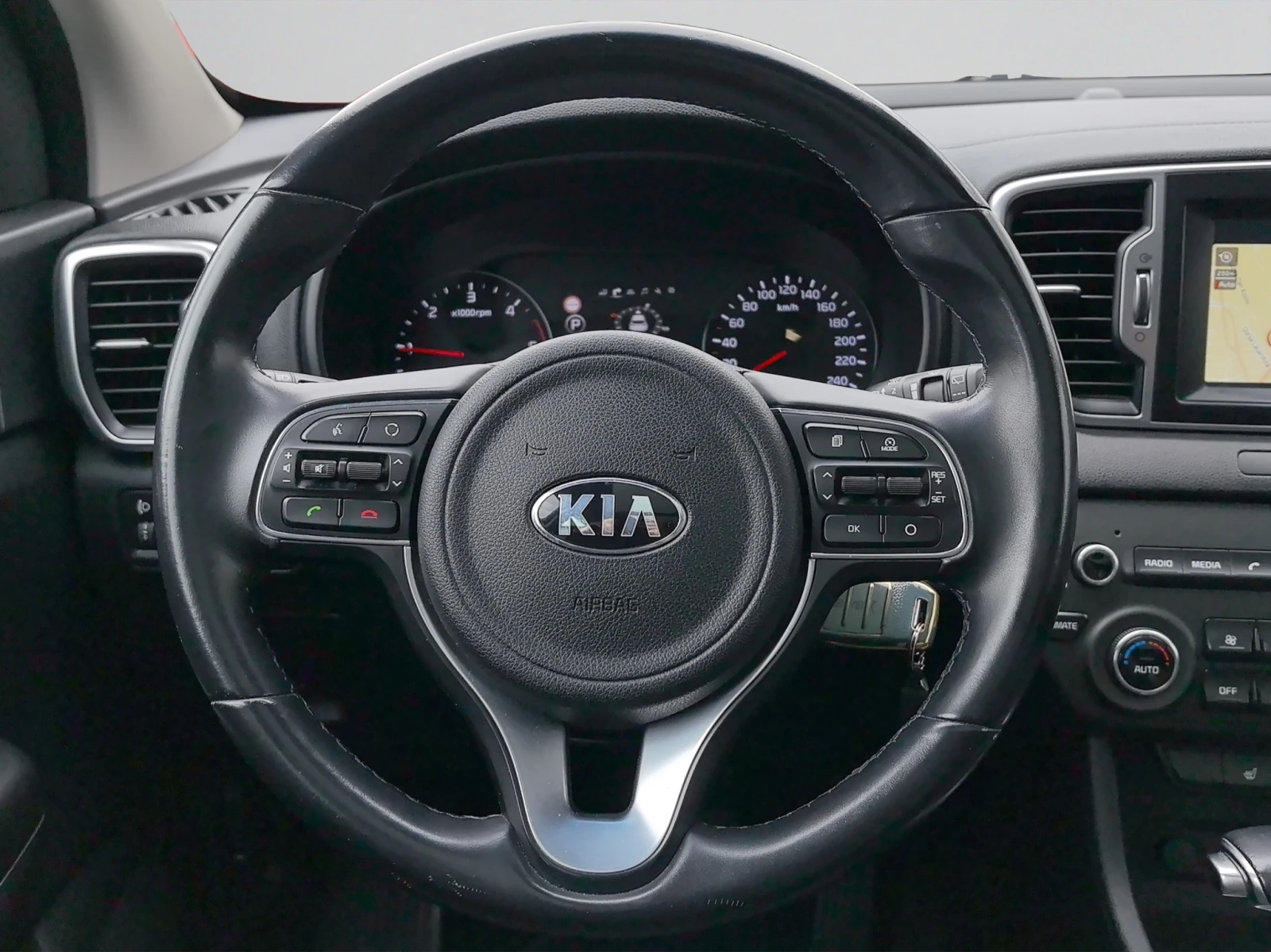 Kia Sportage 1.7CRDI 141 к.с. 7DCT FWD EURO 6, снимка 12 - Автомобили и джипове - 53903692