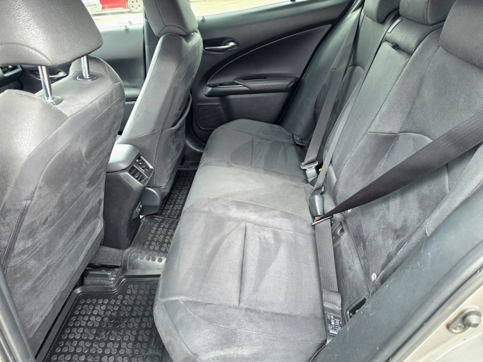 Lexus UX 250h хибрид/ГАРАНЦИОНЕН, снимка 10 - Автомобили и джипове - 53968324