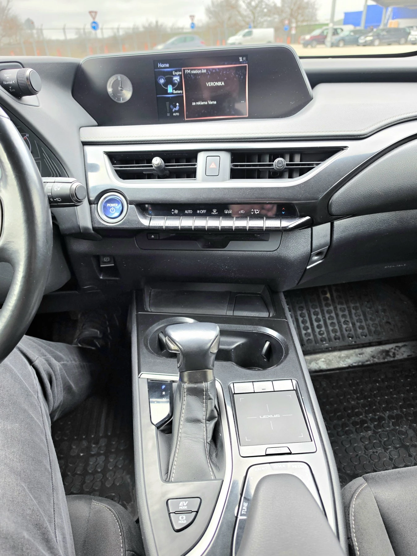 Lexus UX 250h хибрид/ГАРАНЦИОНЕН, снимка 7 - Автомобили и джипове - 53968324