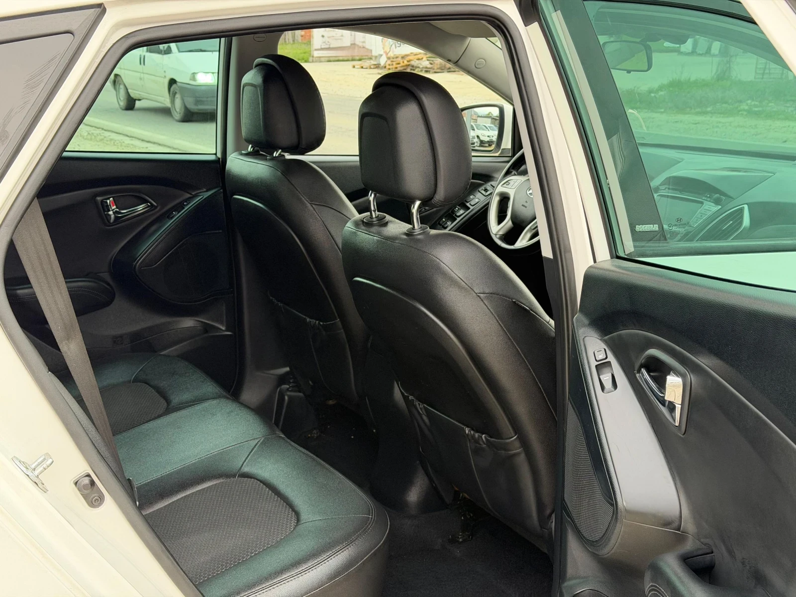 Hyundai IX35 1.7CRDI 117k.s 6s.k NAVI ������ | Mobile.bg � ����������� 12