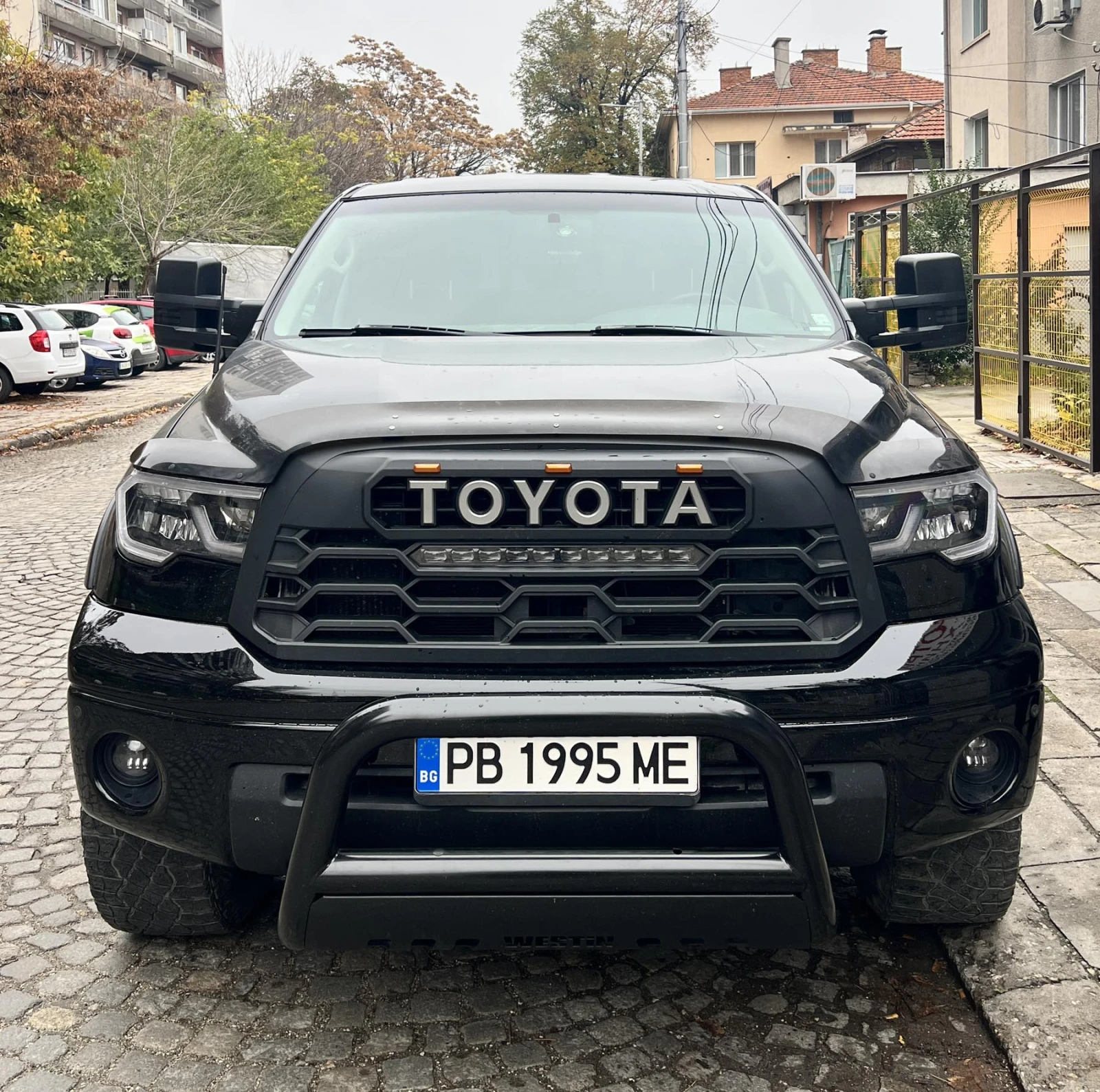 Toyota Tundra SR5