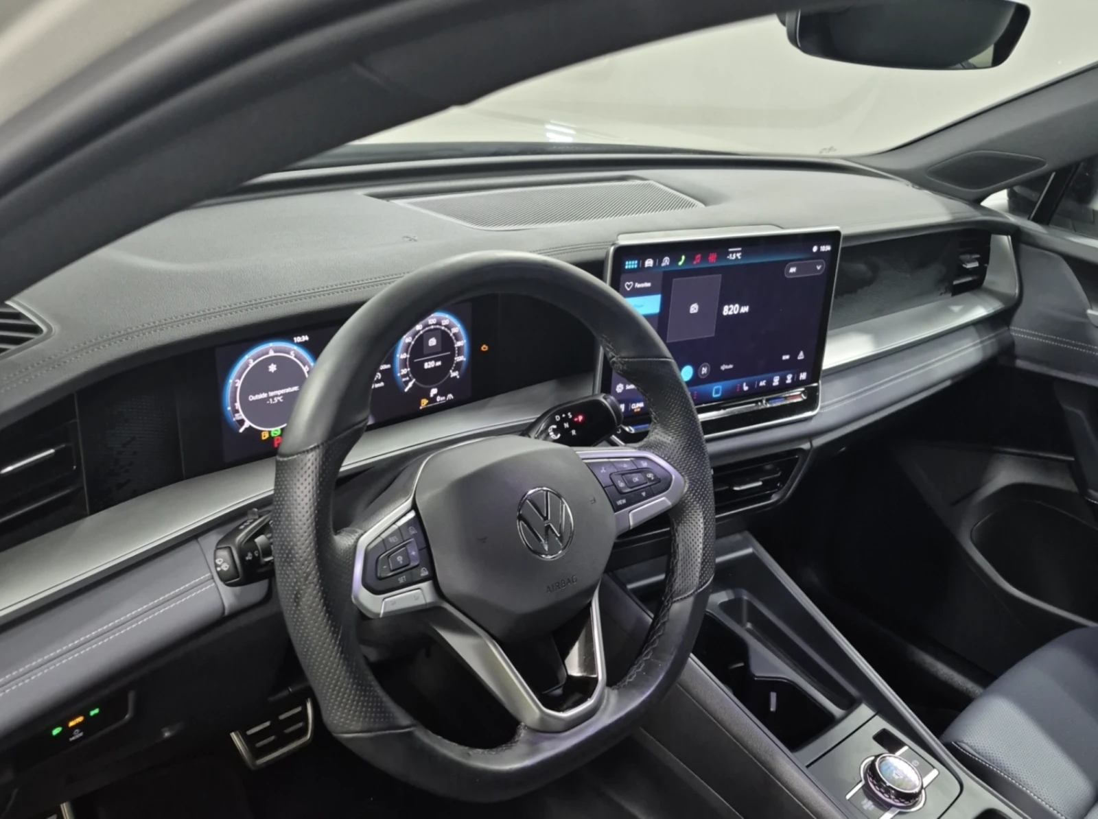 VW Tiguan 2025 Volkswagen TIGUAN COMFORTLINE R-LINE, снимка 8 - Автомобили и джипове - 55057709