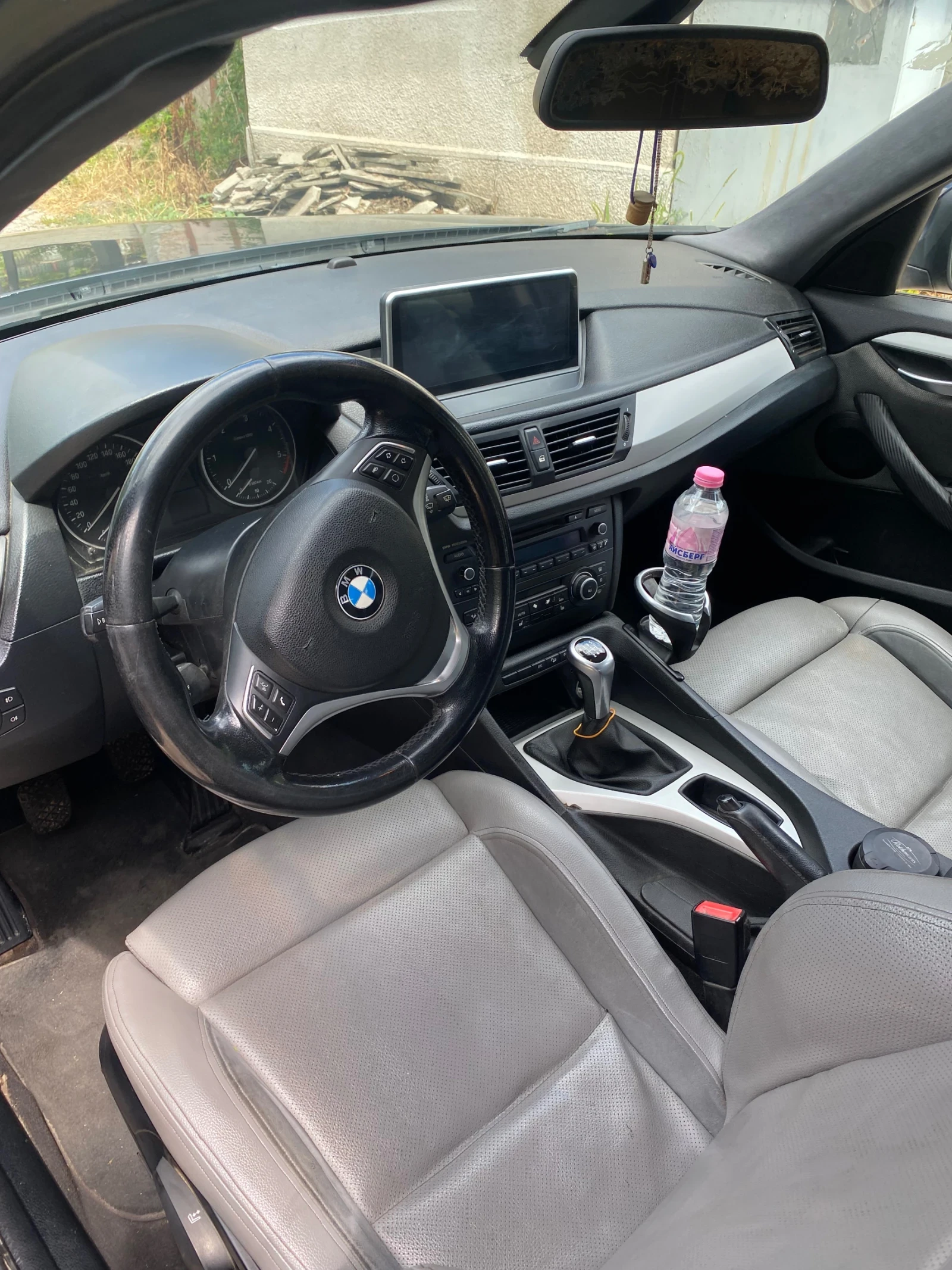 BMW X1, снимка 10 - Автомобили и джипове - 55316112