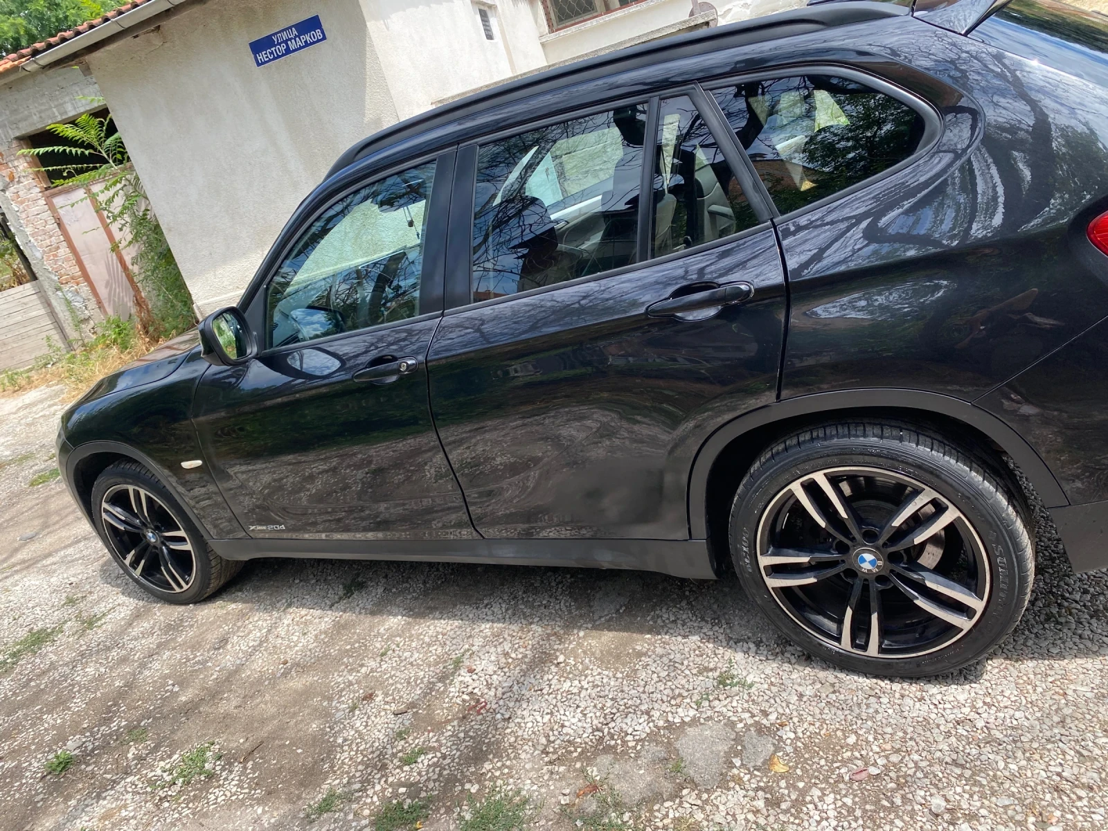 BMW X1, снимка 4 - Автомобили и джипове - 55316112