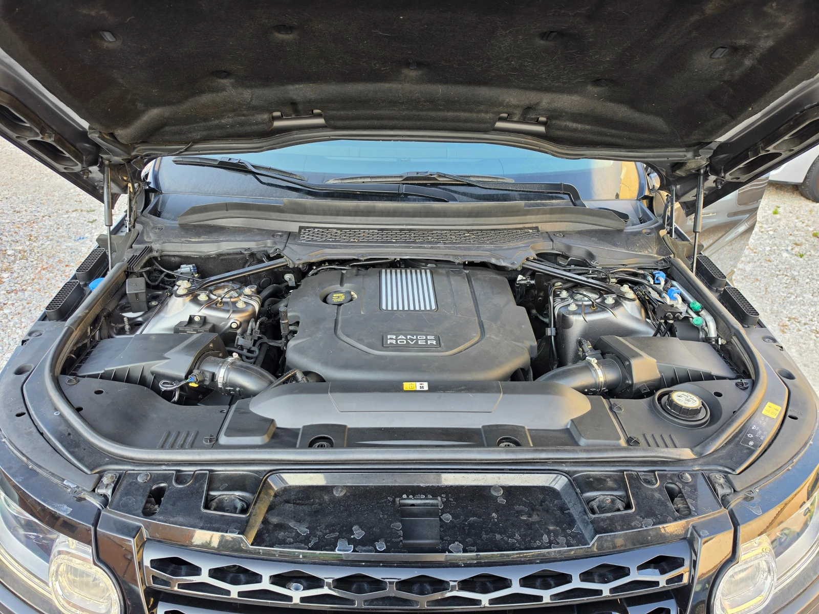 Land Rover Range Rover Sport 3.0D LIMITED /4X4/SHADOW LINE/, снимка 15 - Автомобили и джипове - 55391881