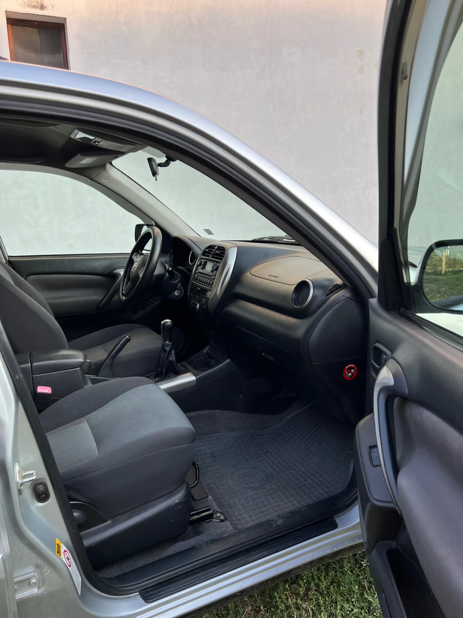 Toyota Rav4, снимка 4 - Автомобили и джипове - 55589866
