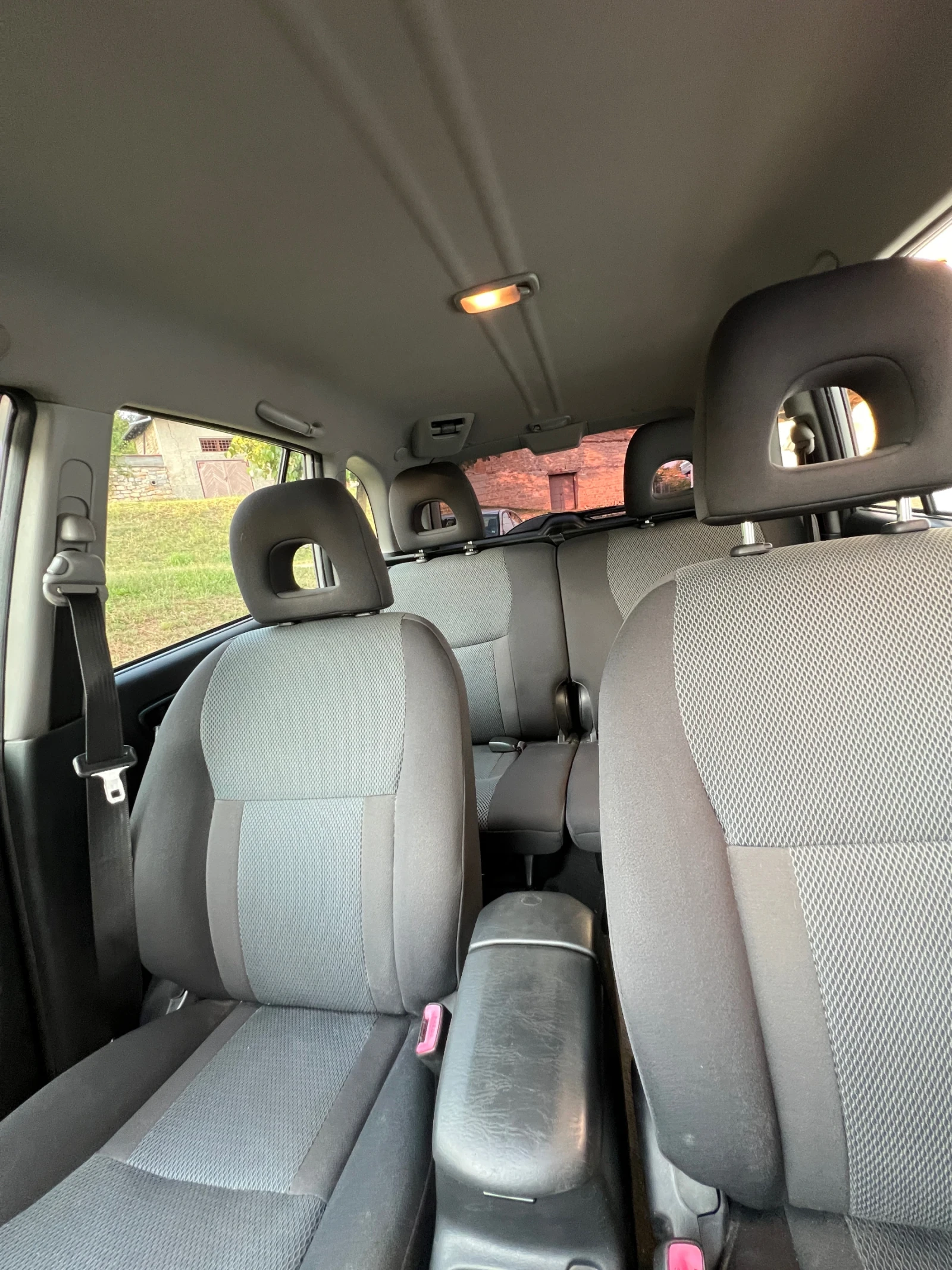 Toyota Rav4, снимка 7 - Автомобили и джипове - 55589866