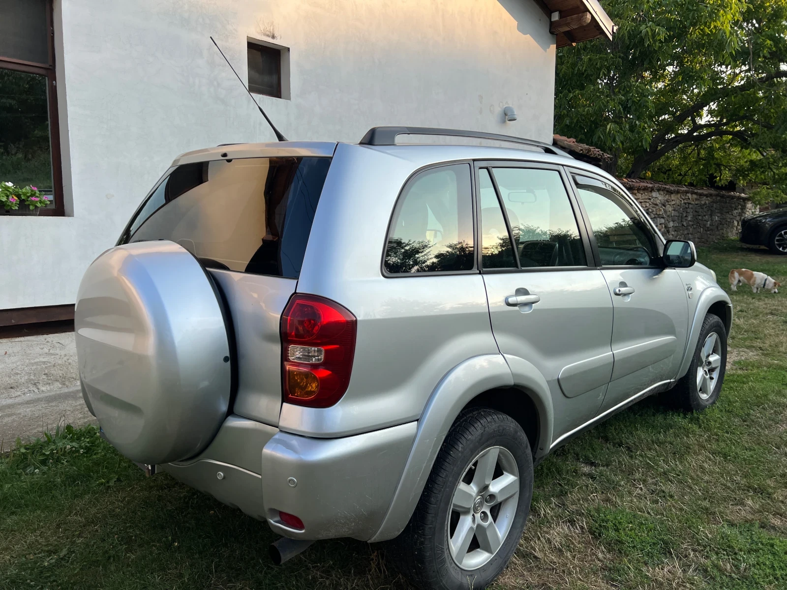 Toyota Rav4, снимка 3 - Автомобили и джипове - 55589866