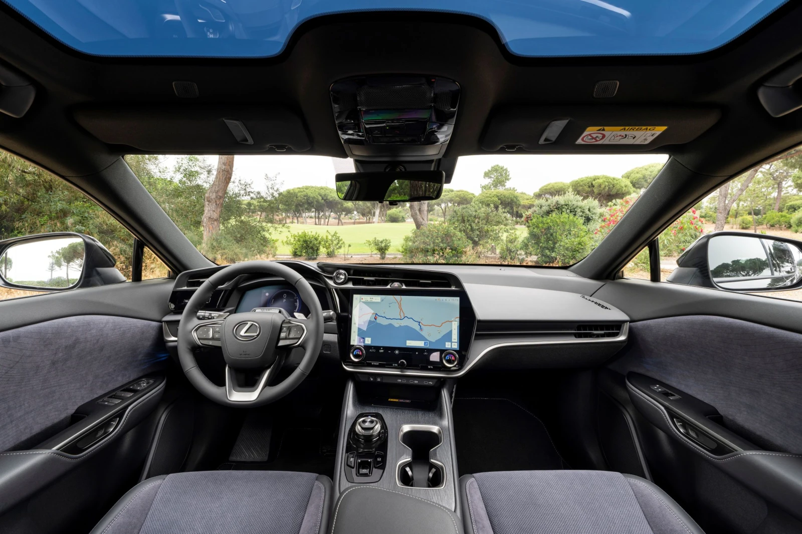 Lexus RZ 0km НОВ, 10 години гаранция, снимка 8 - Автомобили и джипове - 55816609