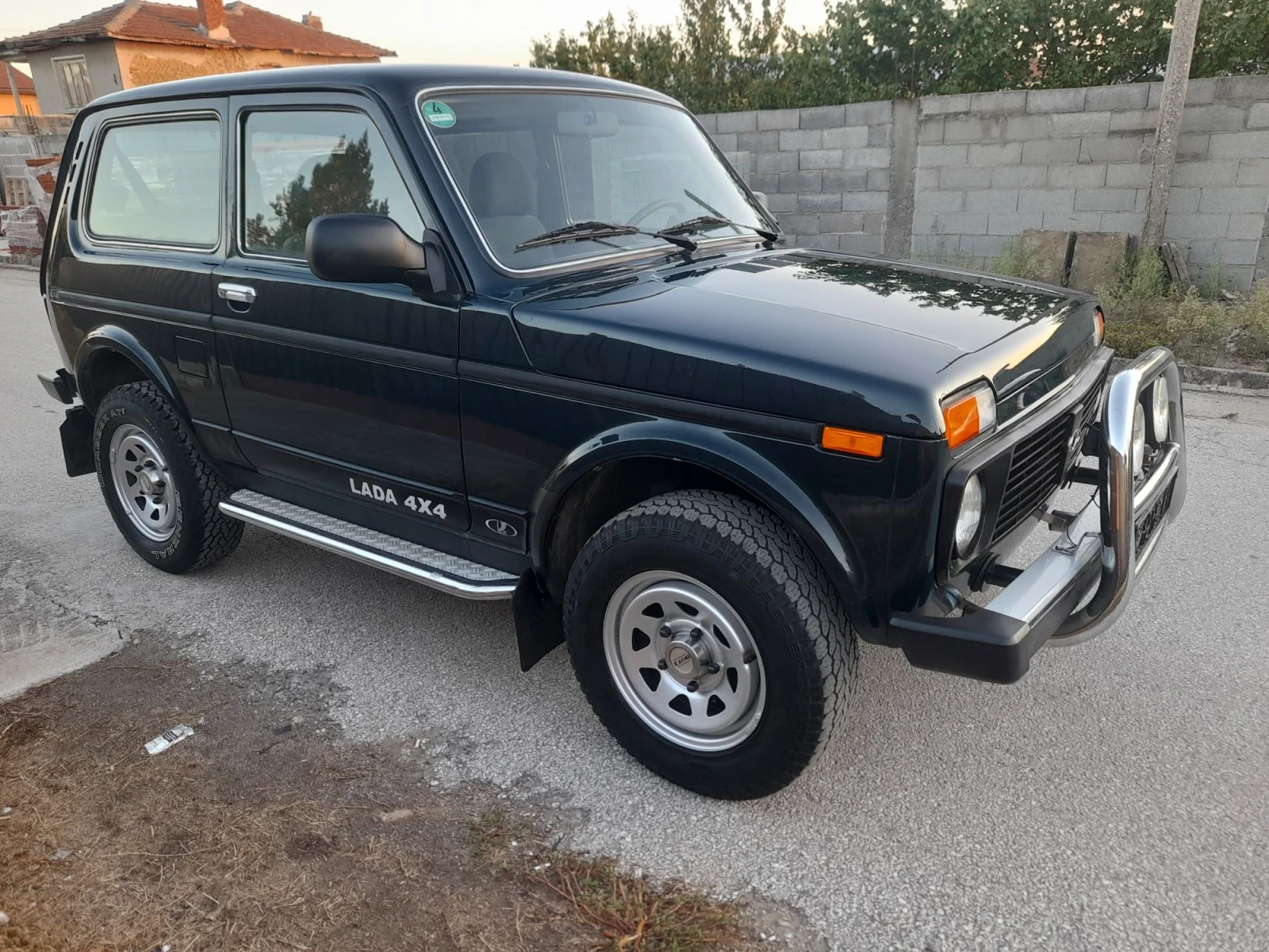 Lada Niva 4x4, снимка 3 - Автомобили и джипове - 56135753