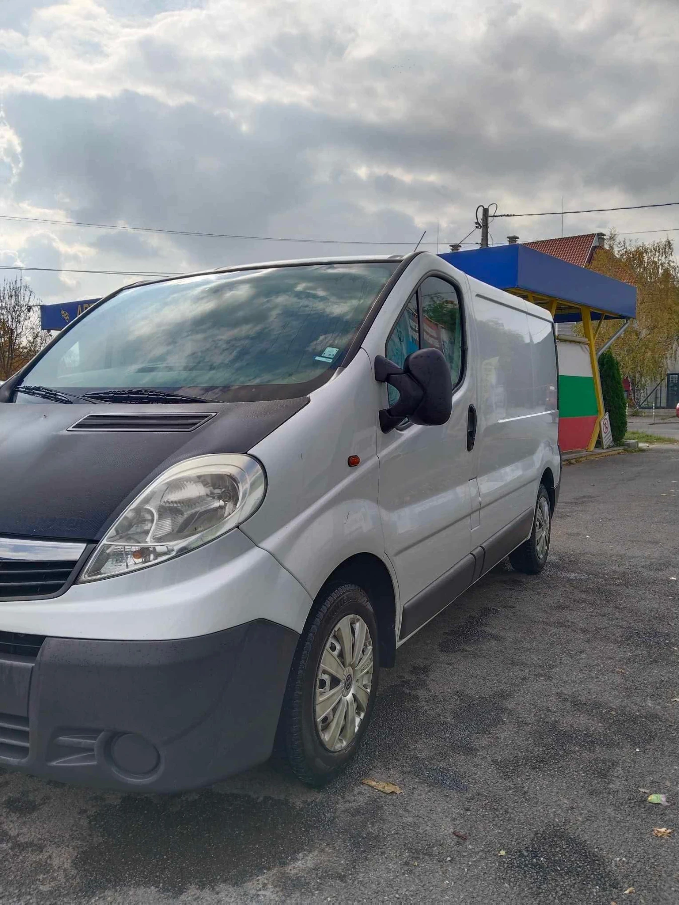 Opel Vivaro 2.0 - изображение 2