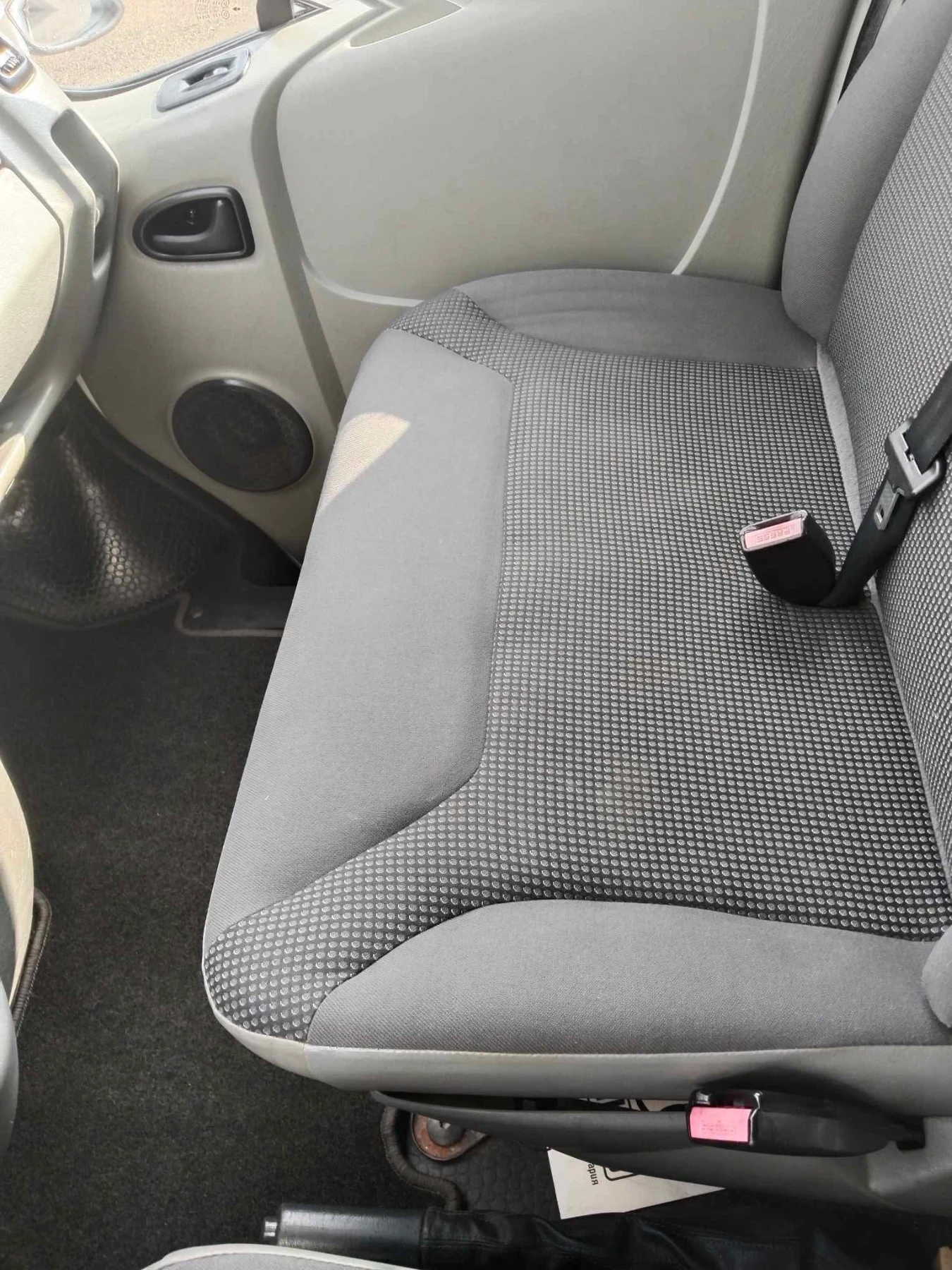 Opel Vivaro 2.0 - изображение 5