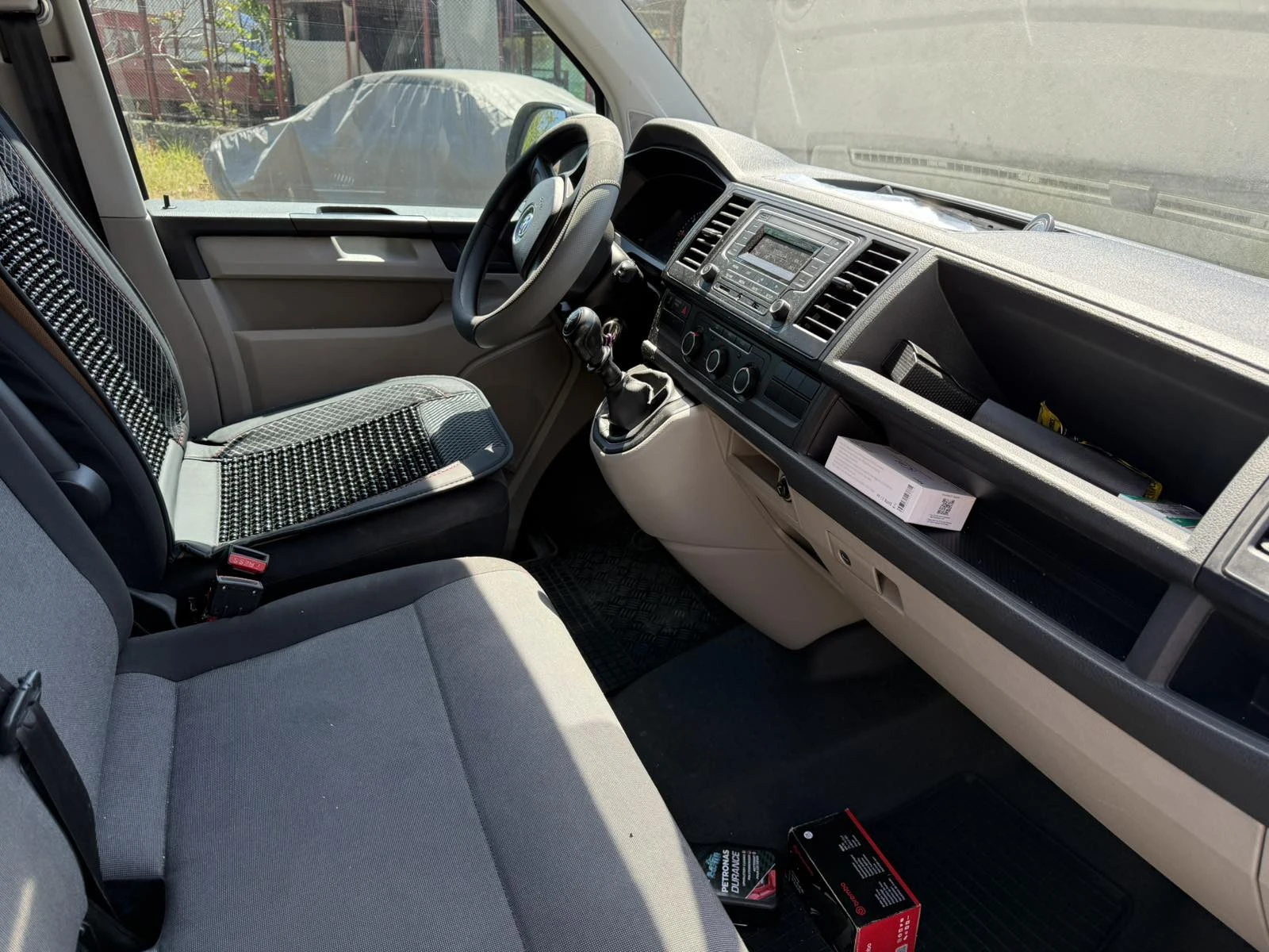 VW T6 2.0 TDI, снимка 8 - Бусове и автобуси - 54357381