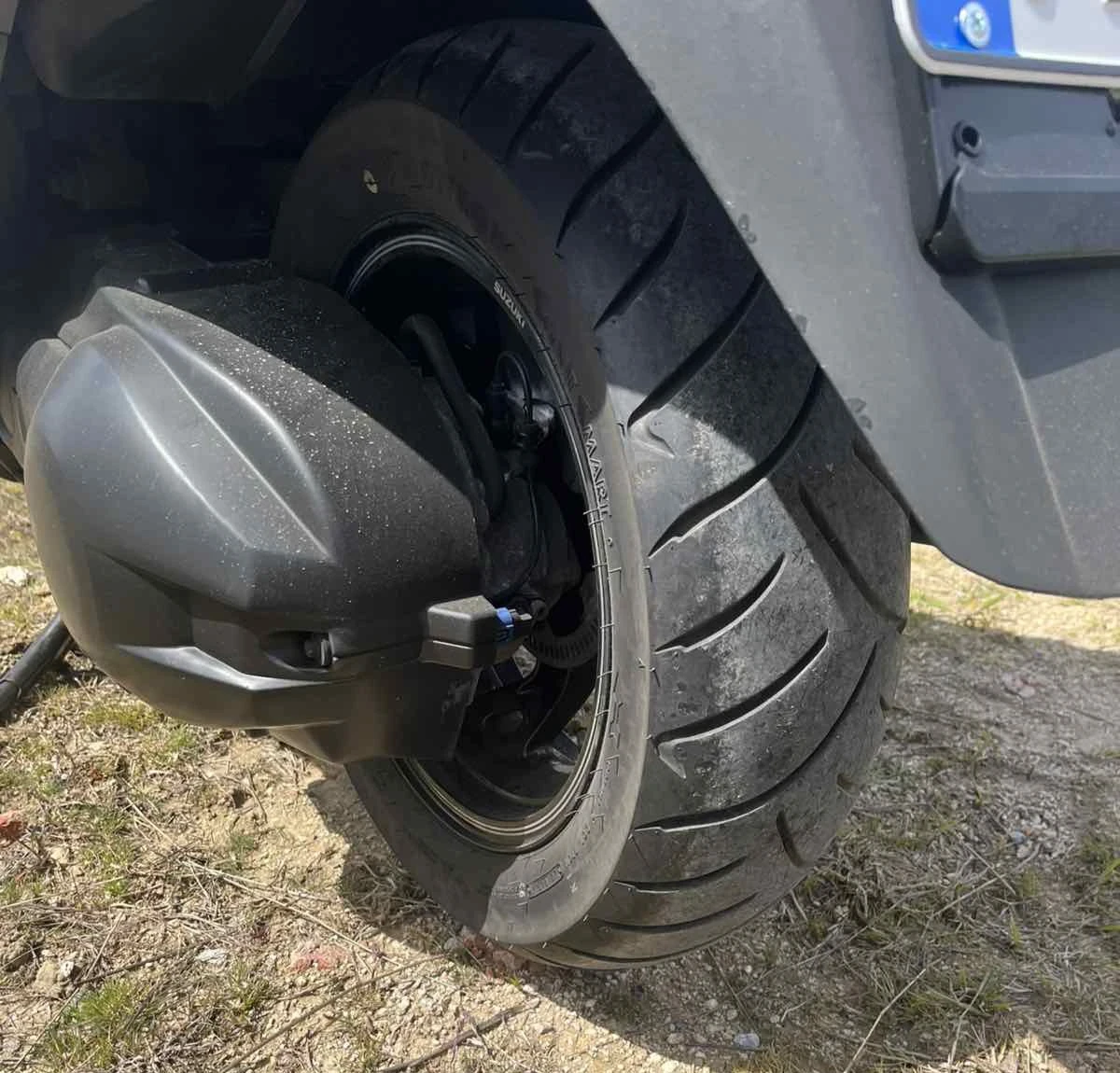 Suzuki Burgman 400i - изображение 9