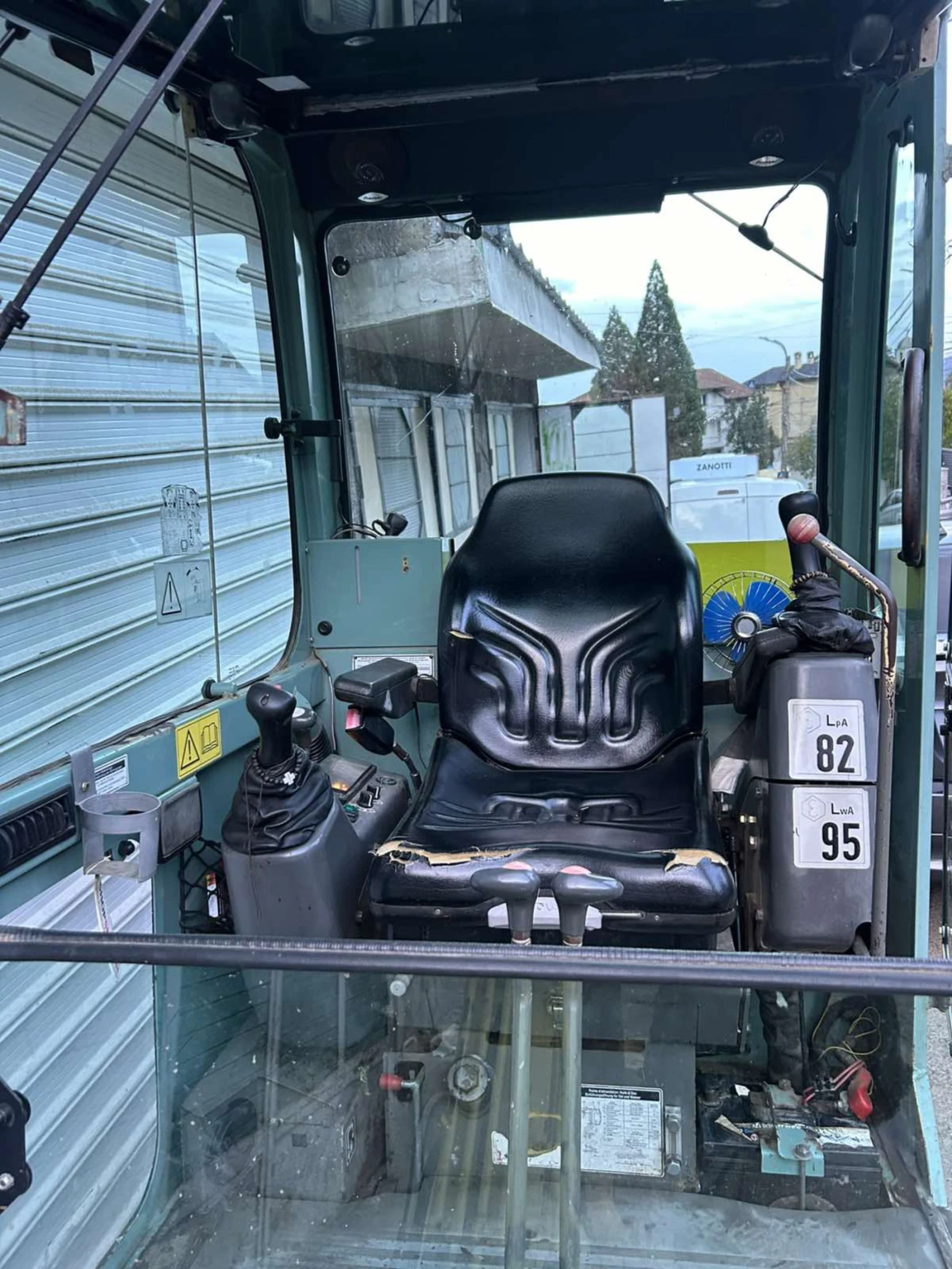 Багер Yanmar B15 - изображение 6