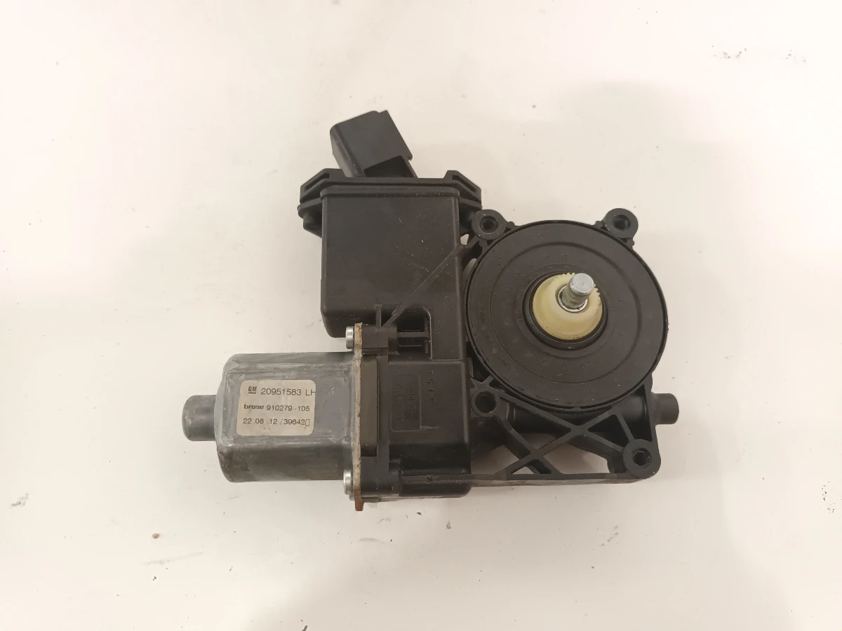 Моторче стъклоповдигач задно ляво опел инсигния 2.0д 4х4 