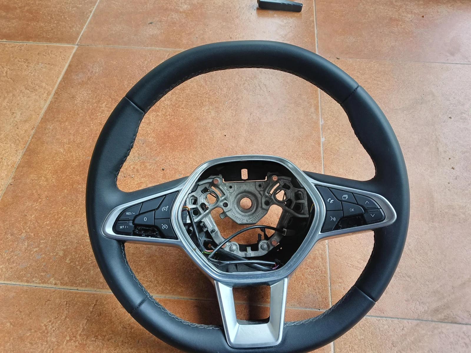     2,  5  | Mobile.bg   2