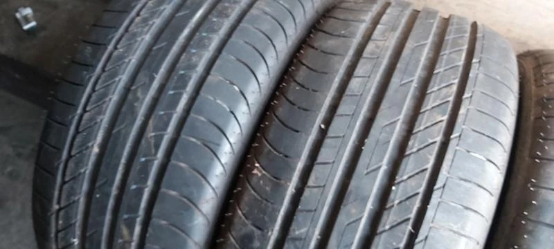 Гуми Летни 235/45R17, снимка 3 - Гуми и джанти - 31257704