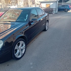 Mercedes-Benz E 200, снимка 3