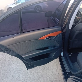 Mercedes-Benz E 200, снимка 6