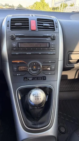 Toyota Auris 1.6 БЕНЗИН 67000km, снимка 12