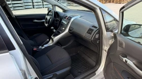 Toyota Auris 1.6 БЕНЗИН 67000km, снимка 10