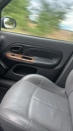 Renault Clio 1.6 8v Автоматик , снимка 15