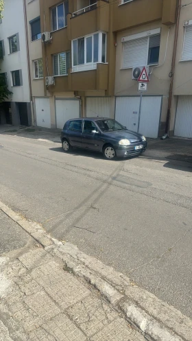 Renault Clio 1.6 8v Автоматик , снимка 3