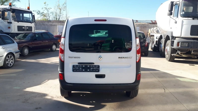 Renault Kangoo, снимка 5 - Автомобили и джипове - 47406006