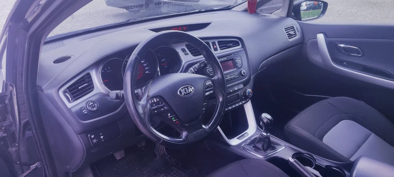 Kia Ceed 1, 6-128к.с., снимка 9 - Автомобили и джипове - 46129373