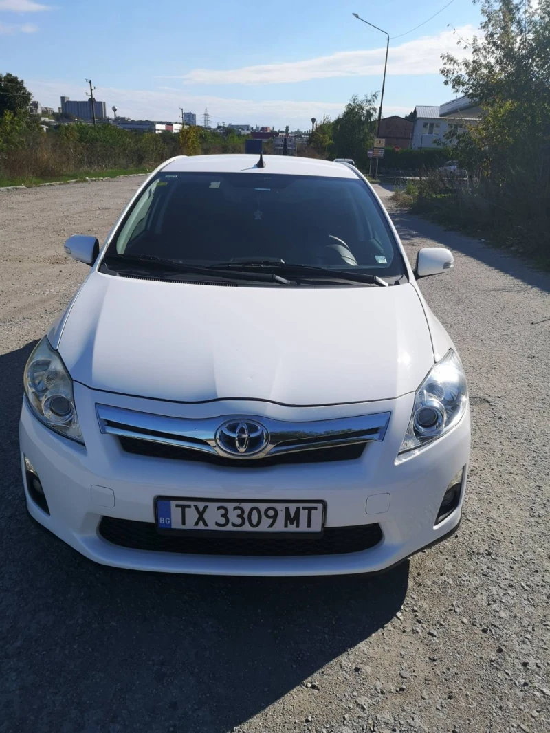 Toyota Auris, снимка 1 - Автомобили и джипове - 47335074