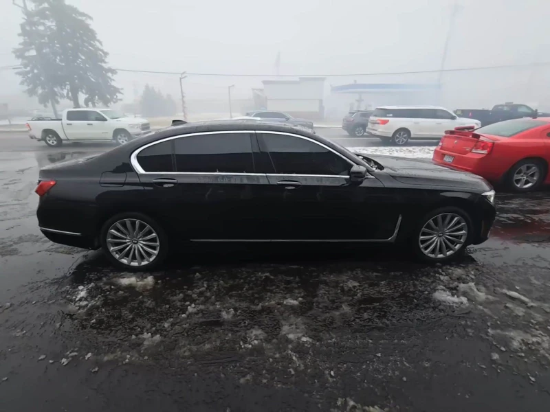 BMW 740 2021* Harman* distronik* масаж* 360* обдух* headup, снимка 4 - Автомобили и джипове - 48986752