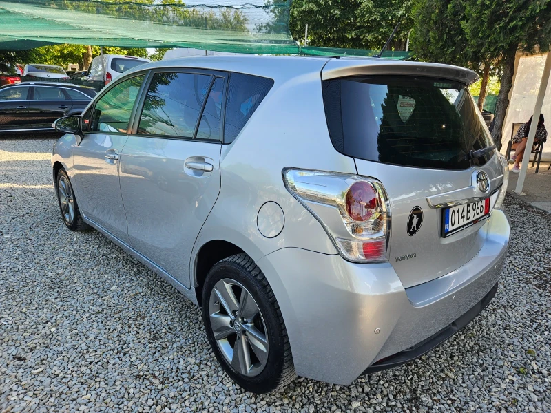 Toyota Verso 2.2 d4d 150 к.с, снимка 4 - Автомобили и джипове - 50304408