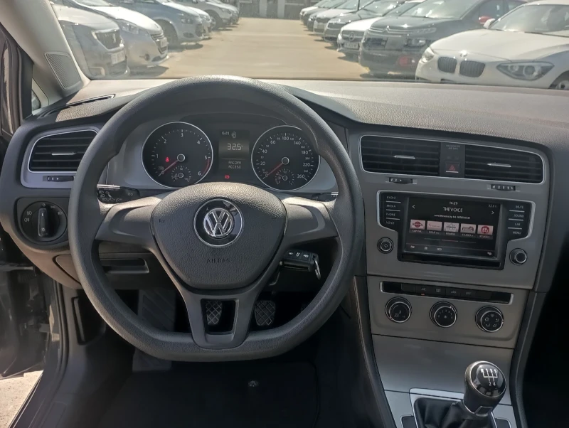 VW Golf 1.6 TDI, EURO 6B, снимка 10 - Автомобили и джипове - 50652254