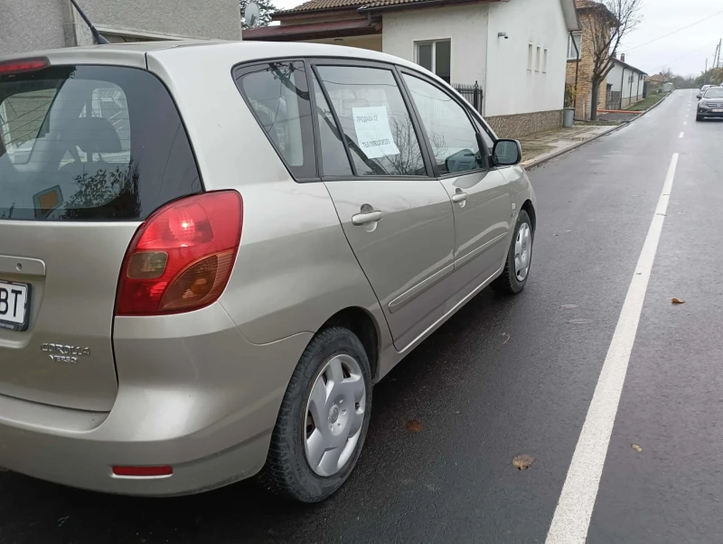 Toyota Corolla verso, снимка 10 - Автомобили и джипове - 52390370