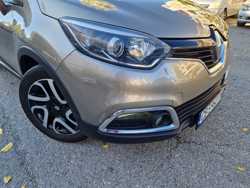Renault Captur, снимка 9 - Автомобили и джипове - 52673691