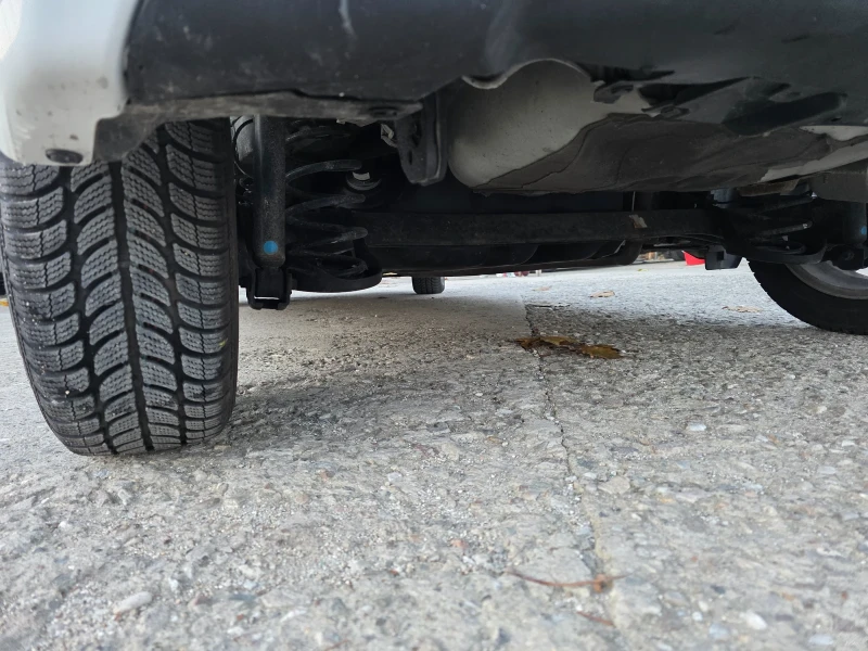 Toyota Yaris 1.33 VVTI Edition-S Evro 6 Камера, снимка 17 - Автомобили и джипове - 52383210