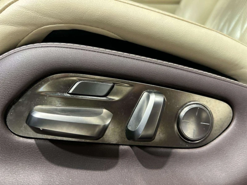 Lexus LS 500 * CARFAX * БЕЗ ПЪРВОНАЧАЛНА ВНОСКА, снимка 12 - Автомобили и джипове - 53183129