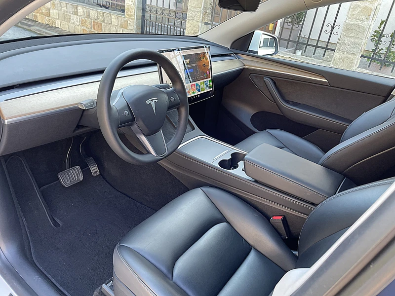 Tesla Model Y Long Range 4x4 Реална Обява, снимка 9 - Автомобили и джипове - 53257315