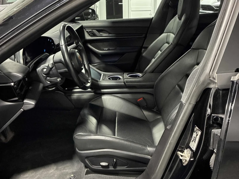 Porsche Taycan 4S, снимка 10 - Автомобили и джипове - 53568227