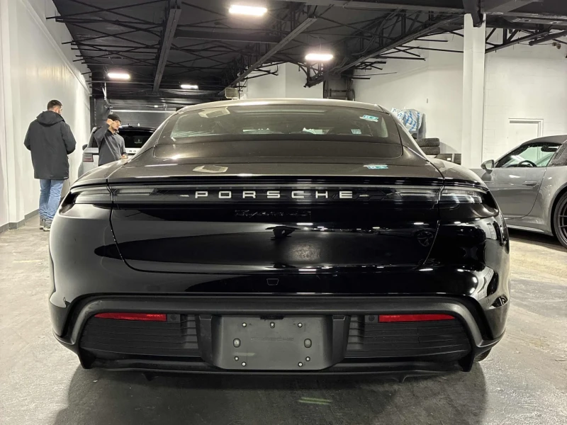 Porsche Taycan 4S, снимка 4 - Автомобили и джипове - 53568227