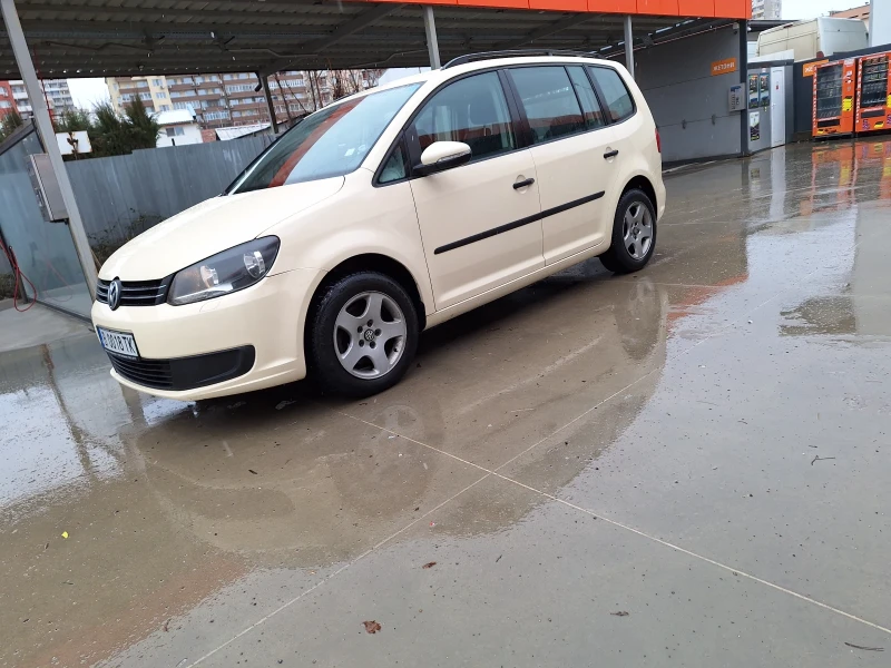 VW Touran, снимка 5 - Автомобили и джипове - 53600257