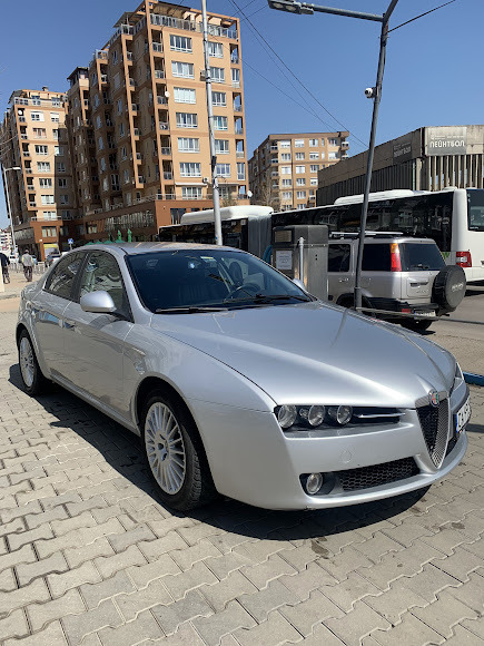 Alfa Romeo 159 1.9 mjet, снимка 2 - Автомобили и джипове - 45843544