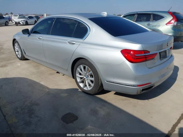 BMW 740 H&K* HUD* Вакуум* 360* Обдух* Пано* Масаж - изображение 4